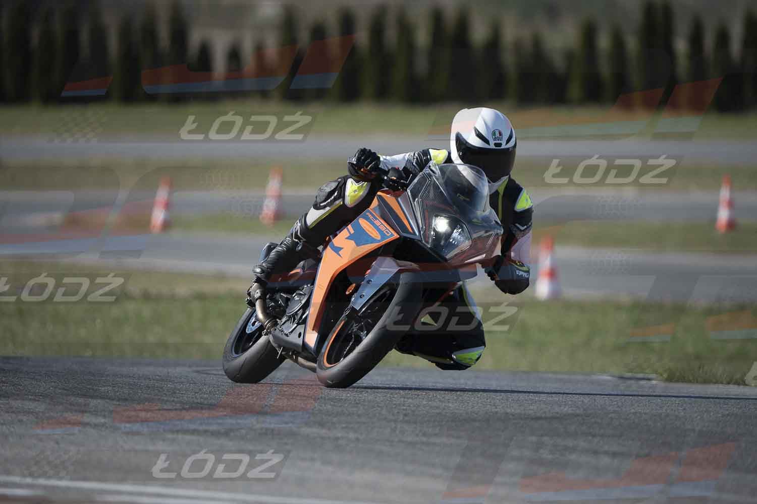 4425TDmoto (37).jpg