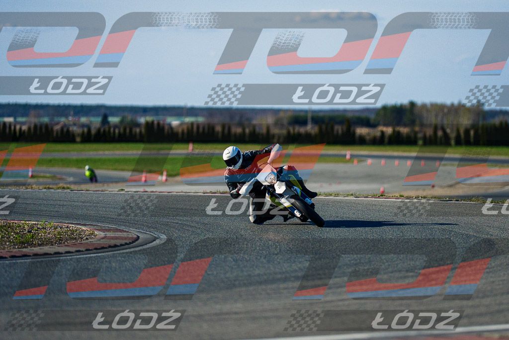 25.04.04 TM-1251.jpg