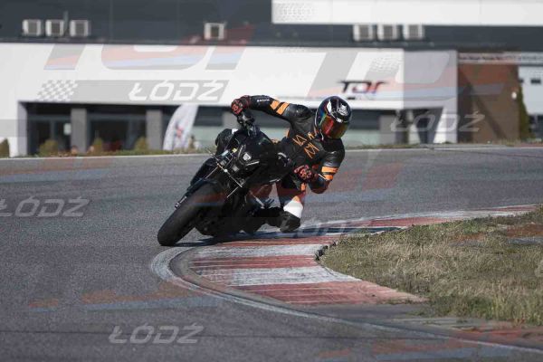 4425TDmoto (17).jpg