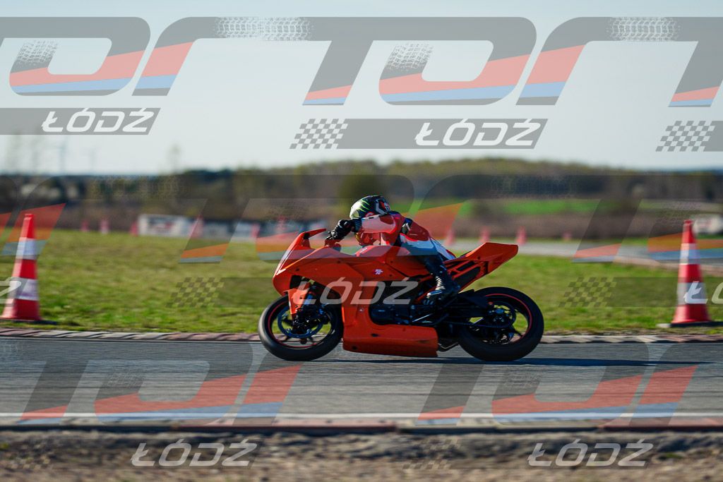 25.04.04 TM-9906.jpg