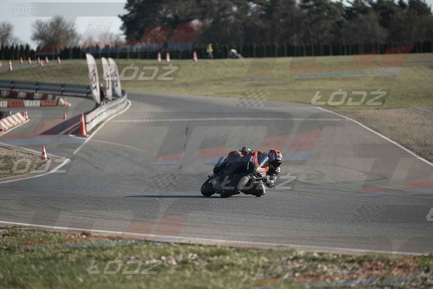 4425TDmoto (209).jpg