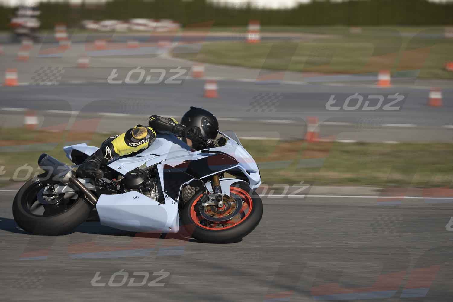 4425TDmoto (133).jpg