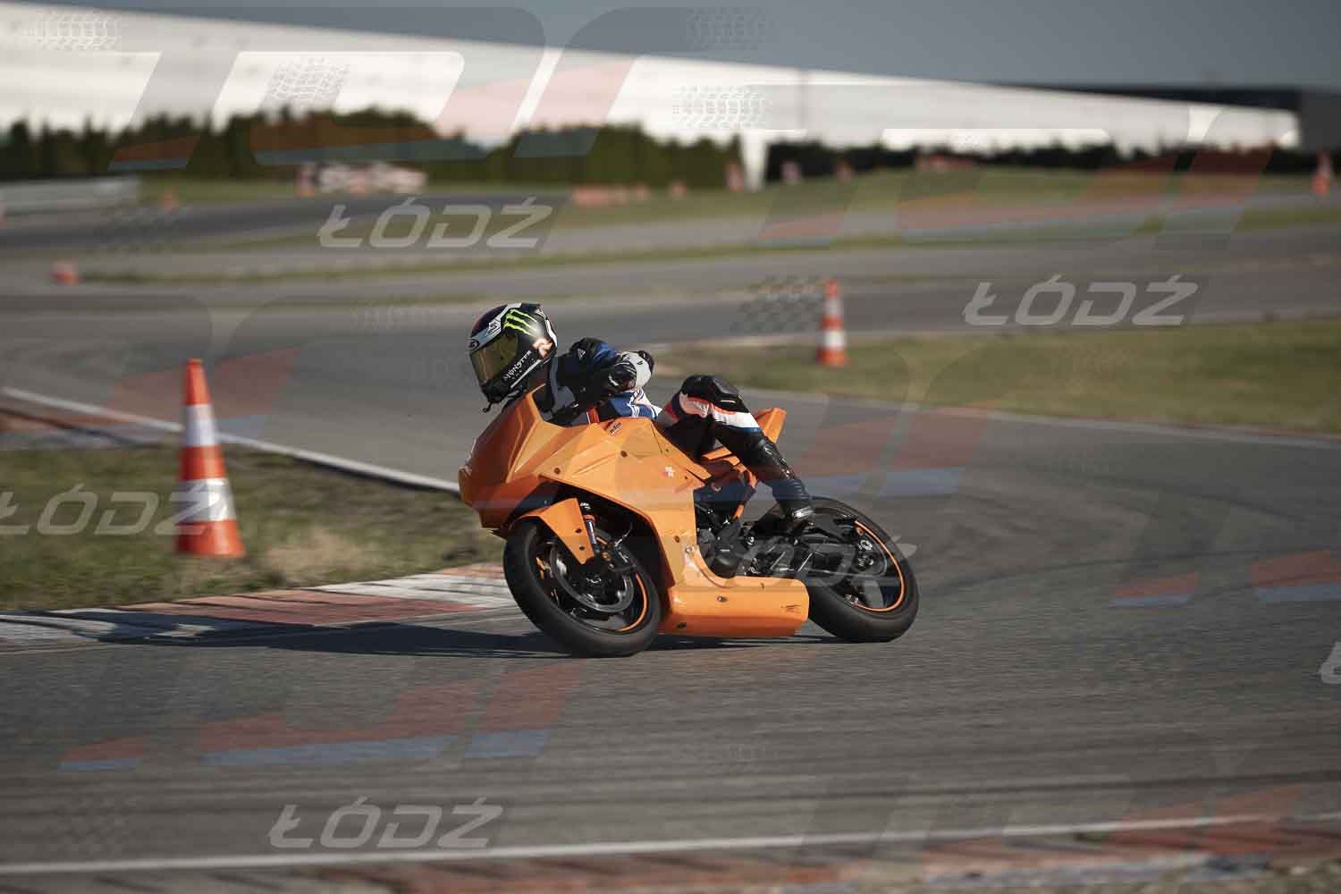 4425TDmoto (102).jpg