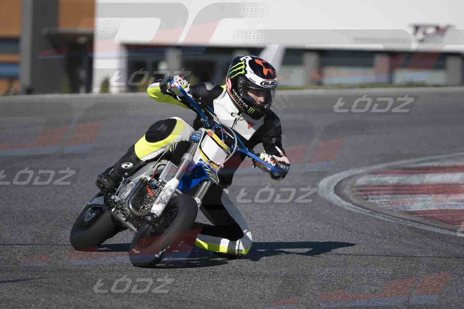 4425TDmoto (16).jpg
