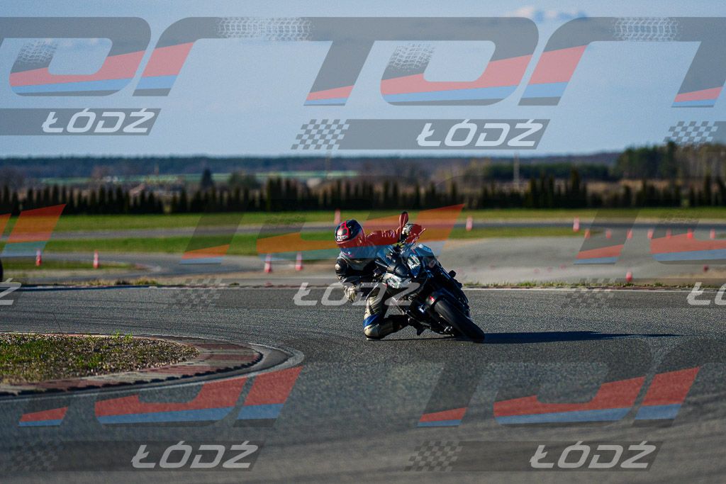 25.04.04 TM-1241.jpg