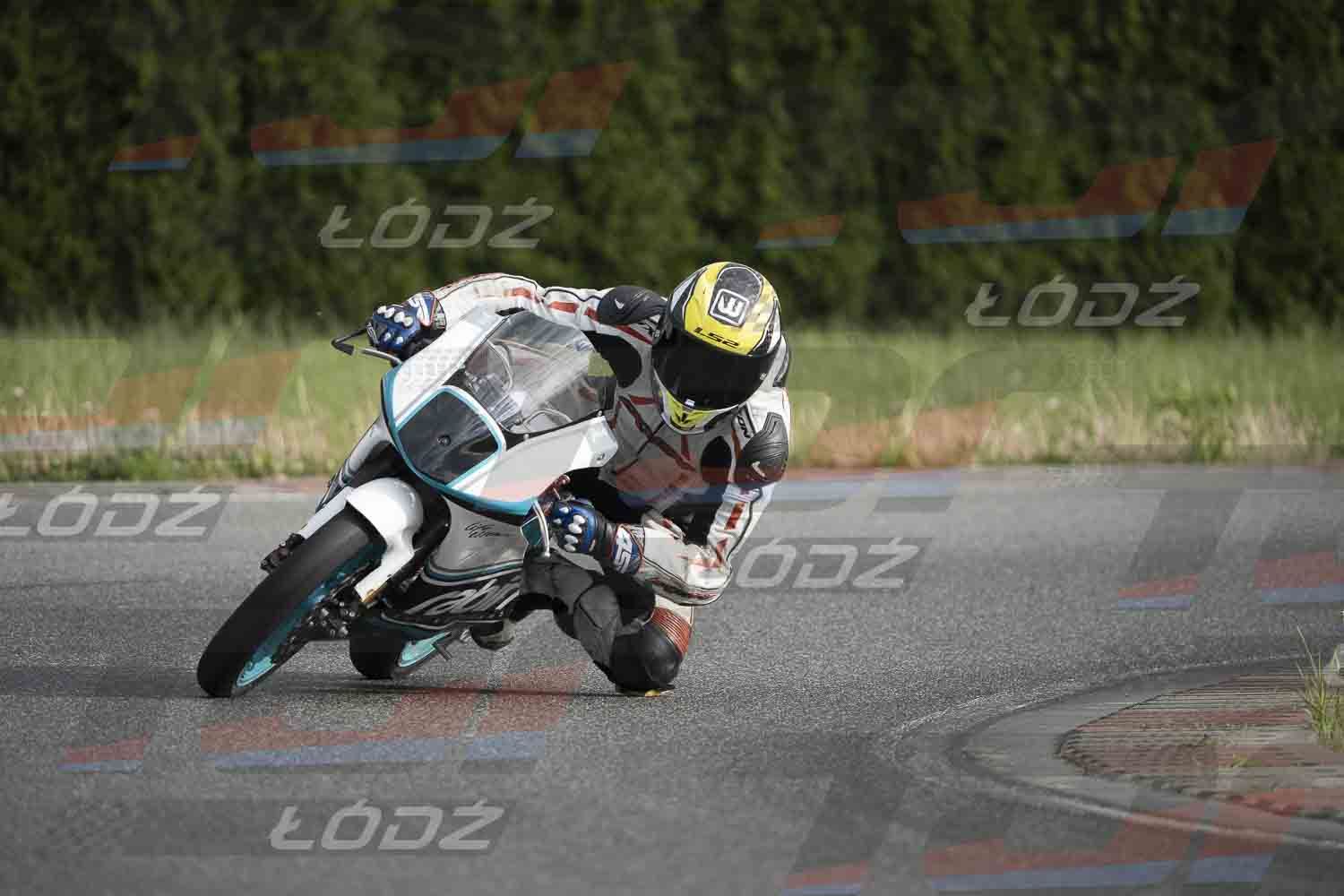040525TDmoto (2).jpg