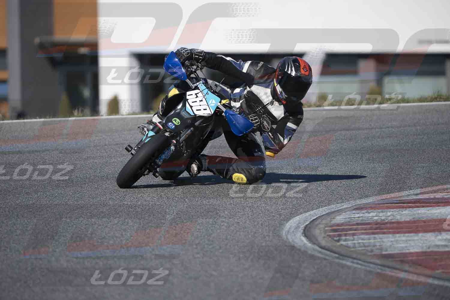 4425TDmoto (23).jpg