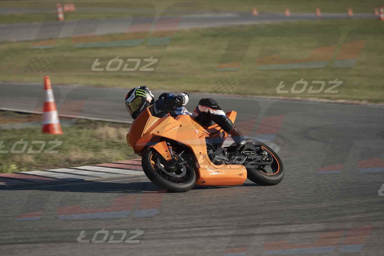 4425TDmoto (171).jpg