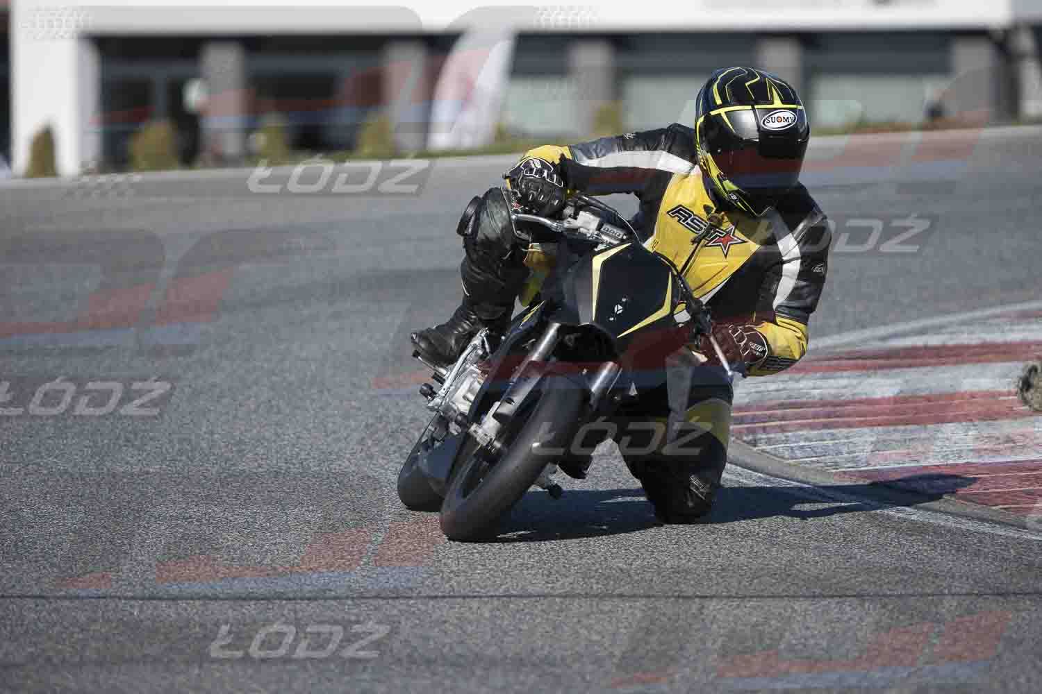 4425TDmoto (31).jpg