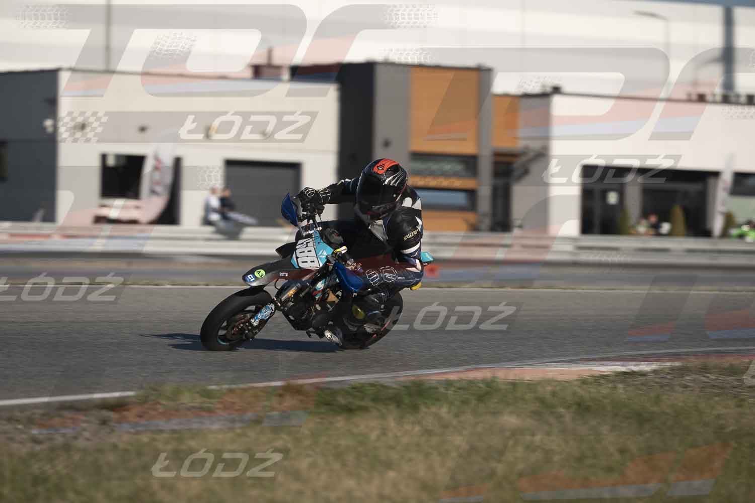 4425TDmoto (118).jpg