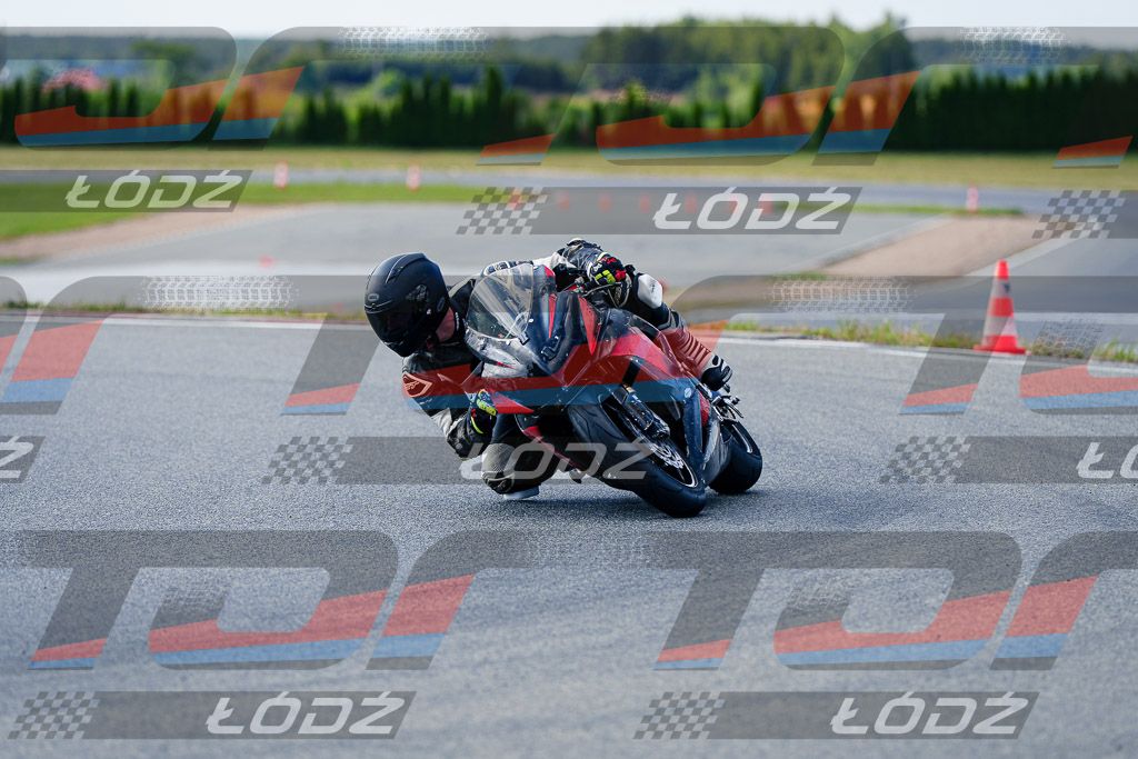 25.06.20 TM-2245.jpg